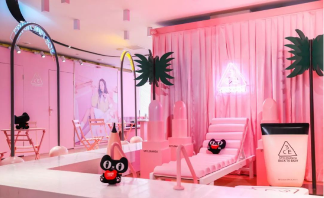 【3CE PINK HOTEL】少女风快闪店。