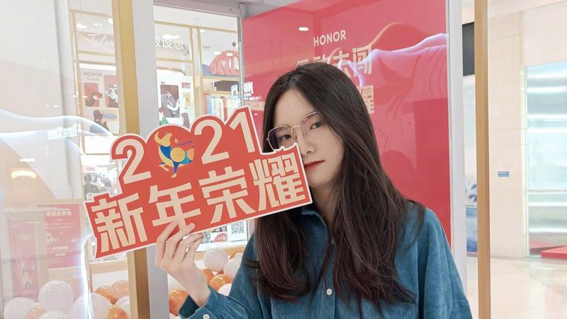 成都龙湖上城天街【荣耀新年】年味快闪店案例